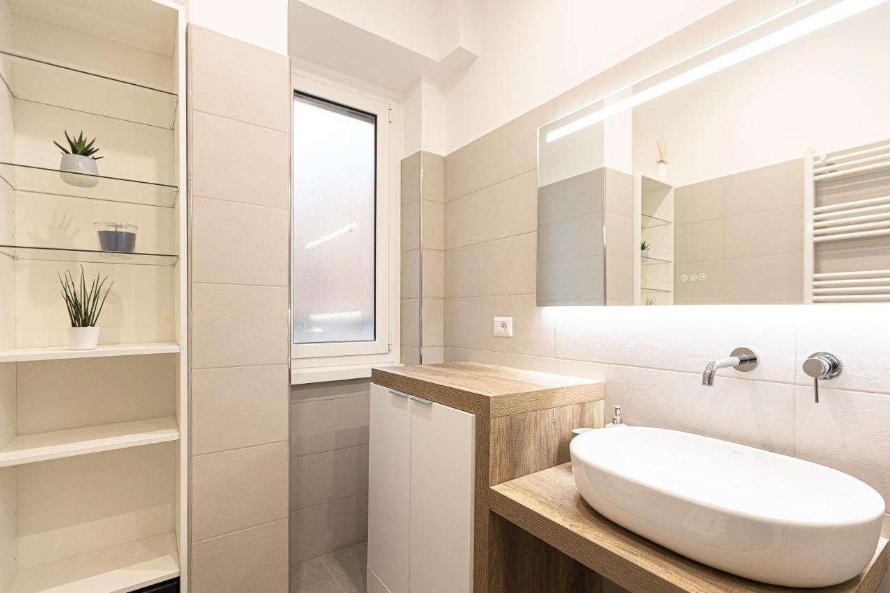 Matilde Modern Apartment-Rental In Рим Екстер'єр фото
